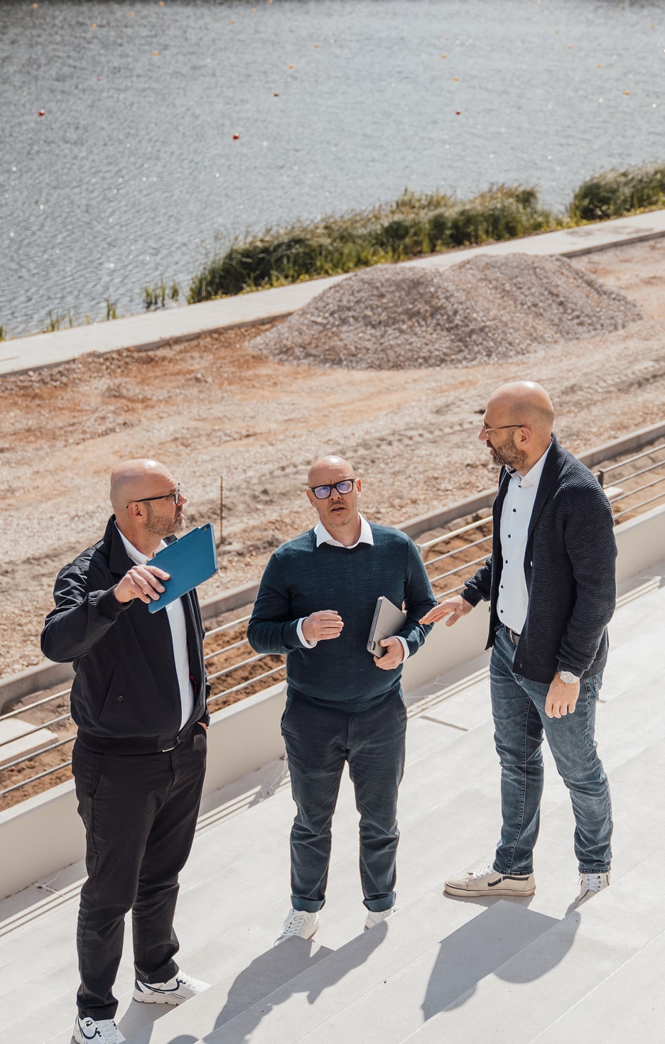 Projektmanager auf Baustelle – BOS Projektmanagement GmbH